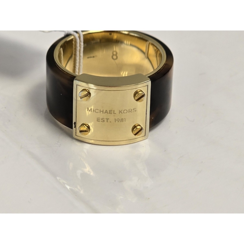 Michael Kors EST 1981 Logo Plaque Ring Gold Size 8 New NWT $75 - Picture 3 of 7